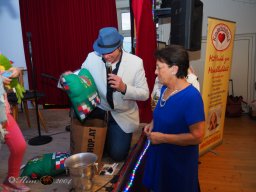 Künstler helfen Kinder - Mit Musik zur Menschlichkeit